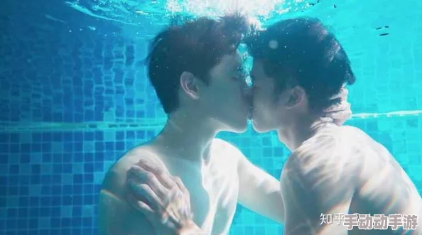 -黄-色-男男小说：在情感与欲望的交织中，揭示禁忌之爱的复杂与美丽，带你走进一个不一样的世界