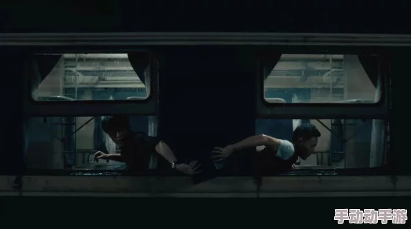 国产午夜精品一区二区三区嫩草：全新剧情上线，带你体验不一样的午夜魅力与激情！