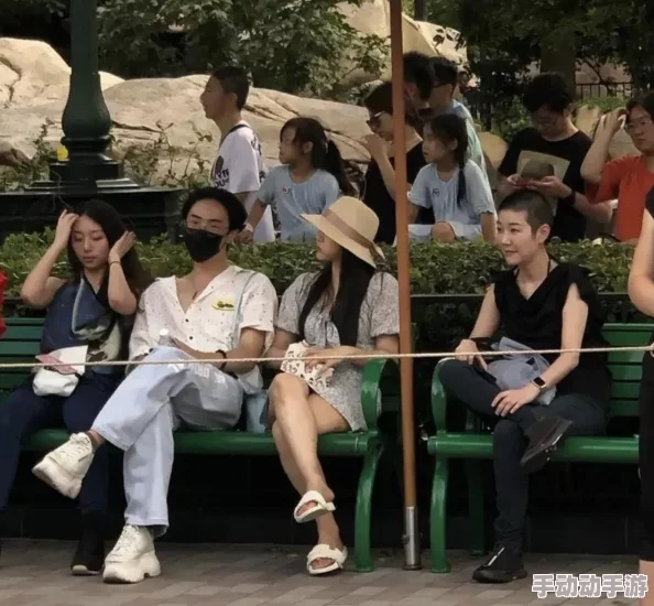 东北那旮瘩母与子背景：探讨东北地域文化对母子关系的影响及家庭结构的演变动态