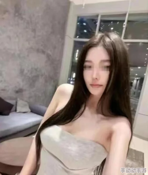 美女131爽爽爽做爰视频最新进展消息引发广泛关注网友热议内容质量与平台监管问题亟待解决