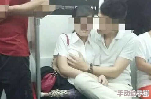 男女狂吻捏胸扒内裤内衣长视频 这段视频真是让人目不转睛 情感与激情交织的瞬间令人心跳加速 不容错过的精彩内容