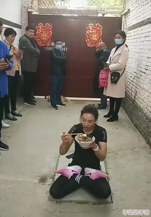 大乳美女大乳被狂揉gif近日在网络上引发热议视频中的场景让网友们纷纷点赞评论不断成为热门话题