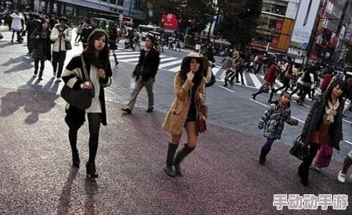 日本女人逼东京街头现身的奇异生物引发关注，专家称其为新物种