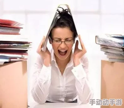 我揉着老师白嫩的大乳原标题如此，现已举报至相关平台并提交证据，请等待处理结果