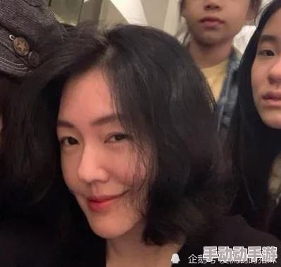 女友闺蜜好紧好爽再浪一点听说隔壁老王也夸她身材好手艺不错