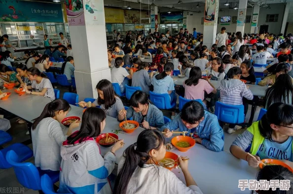 红领巾爆料吃瓜官网食堂饭菜价格上涨学生反映菜量减少